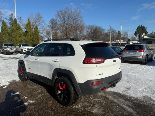 used 2015 Jeep Cherokee car, priced at $11,900