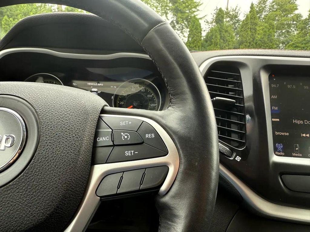 used 2016 Jeep Cherokee car, priced at $13,995
