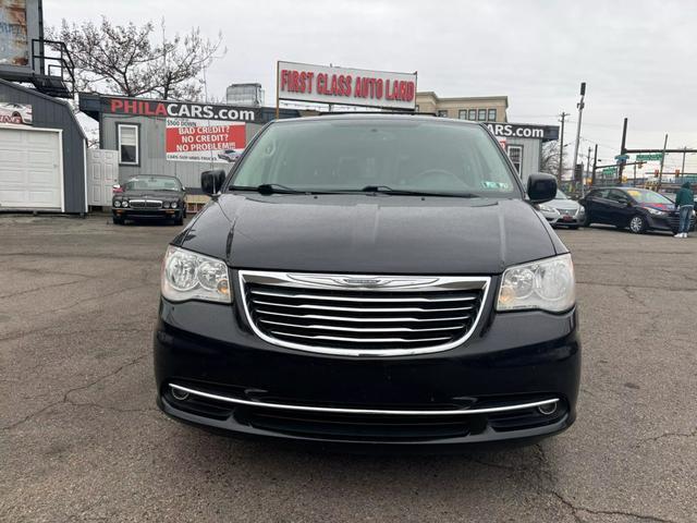 used 2016 Chrysler Town & Country car, priced at $8,995