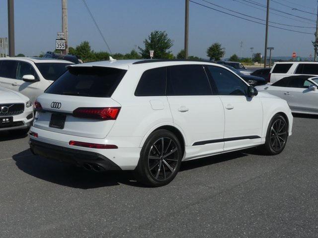 used 2022 Audi SQ7 car, priced at $54,997