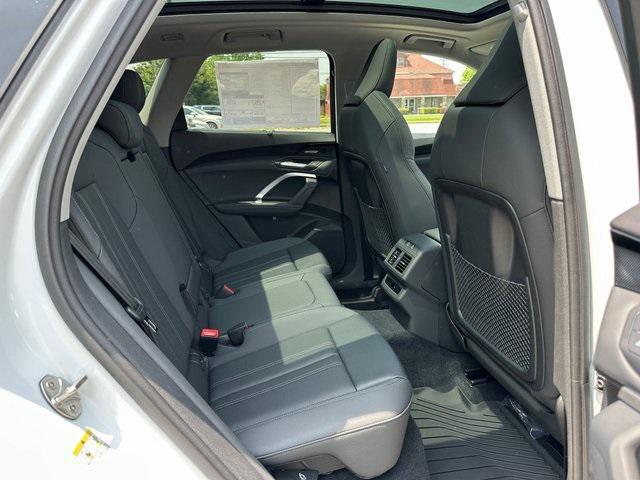 new 2025 Audi Q5 car, priced at $60,975