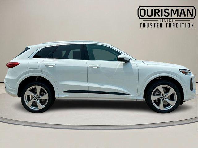 new 2025 Audi Q5 car, priced at $60,975