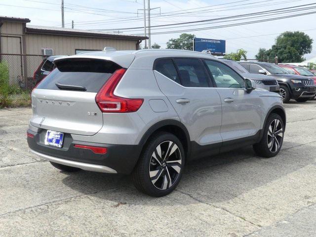 new 2024 Volvo XC40 car, priced at $47,817