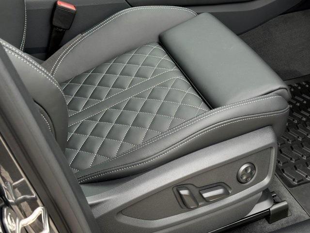 new 2025 Audi SQ5 car, priced at $67,870