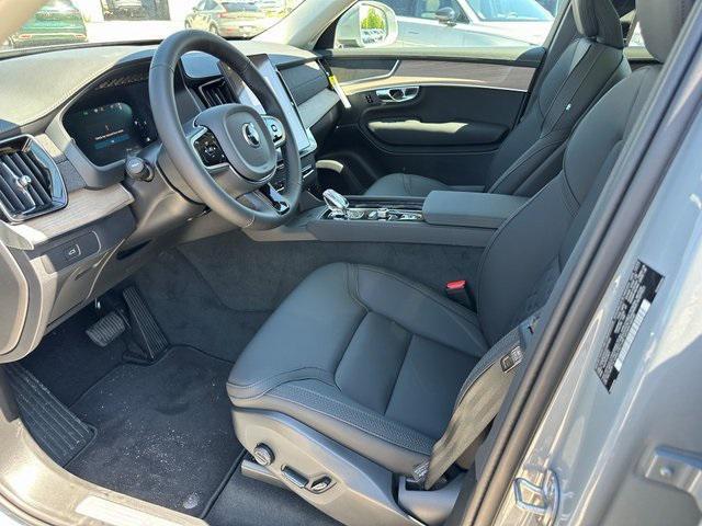 new 2025 Volvo XC90 car, priced at $61,471