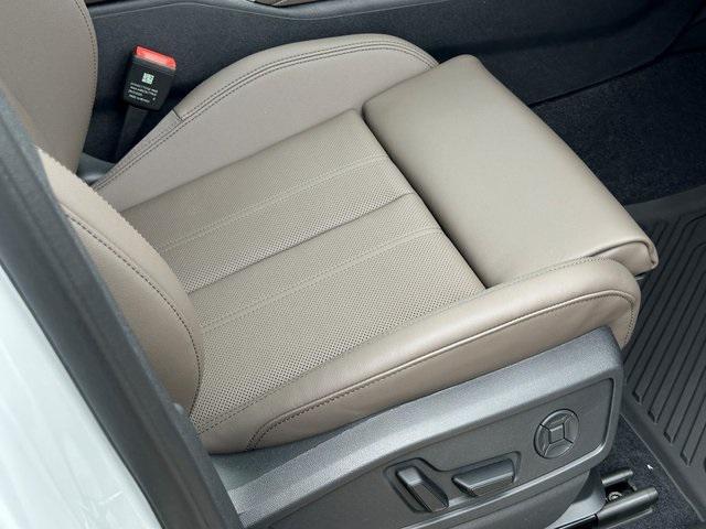 new 2025 Audi Q5 car, priced at $61,300