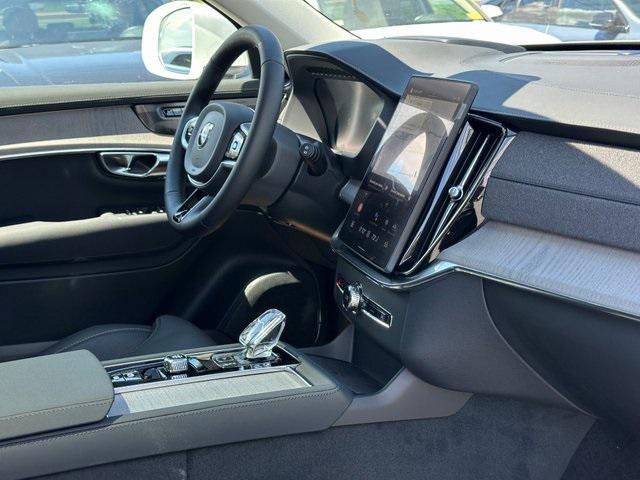 new 2025 Volvo XC90 Plug-In Hybrid car, priced at $82,405