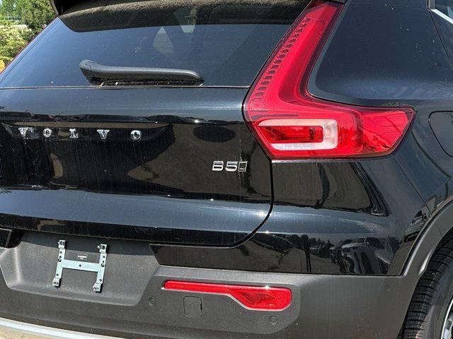 new 2025 Volvo XC40 car, priced at $50,534