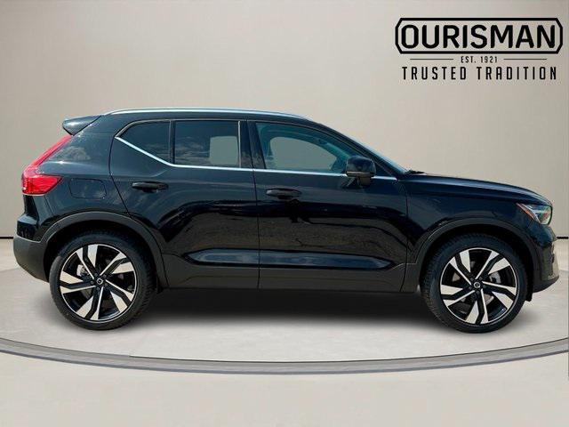 new 2025 Volvo XC40 car, priced at $50,534