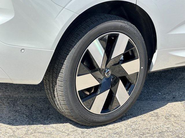new 2025 Volvo XC60 Plug-In Hybrid car, priced at $67,060
