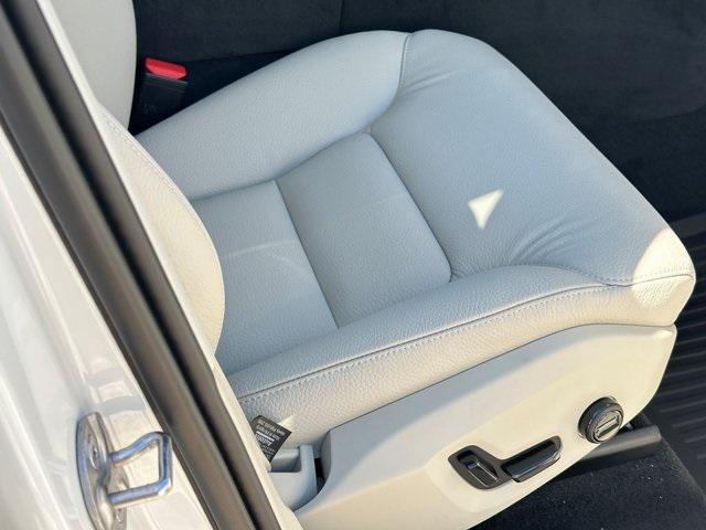 new 2025 Volvo XC60 Plug-In Hybrid car, priced at $67,060
