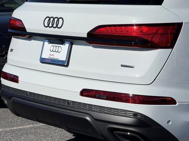 new 2026 Audi Q7 car, priced at $77,545