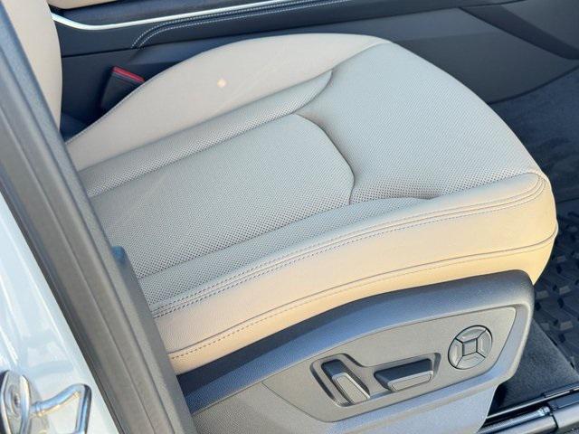 new 2026 Audi Q7 car, priced at $77,545