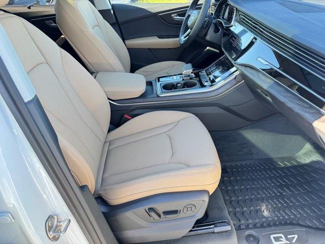 new 2026 Audi Q7 car, priced at $77,545