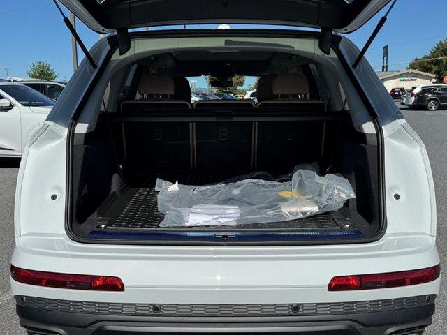 new 2026 Audi Q7 car, priced at $77,545