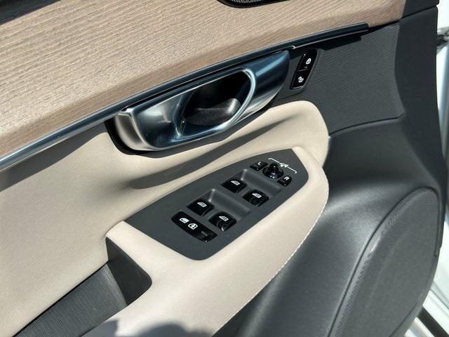 new 2026 Volvo XC90 Plug-In Hybrid car, priced at $81,875