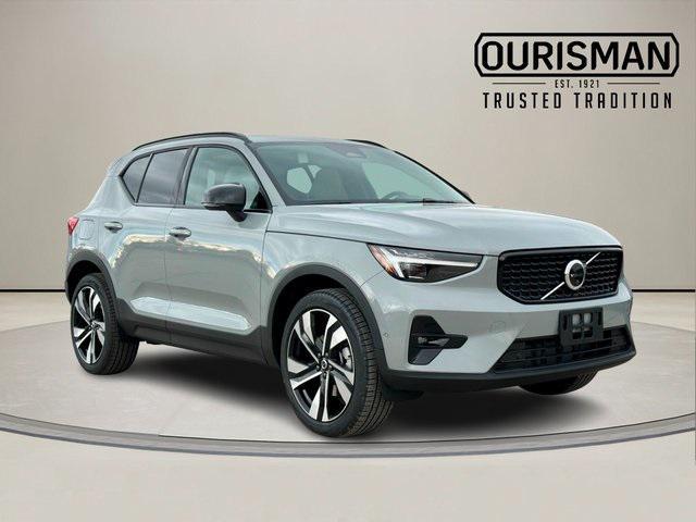 new 2025 Volvo XC40 car, priced at $49,790