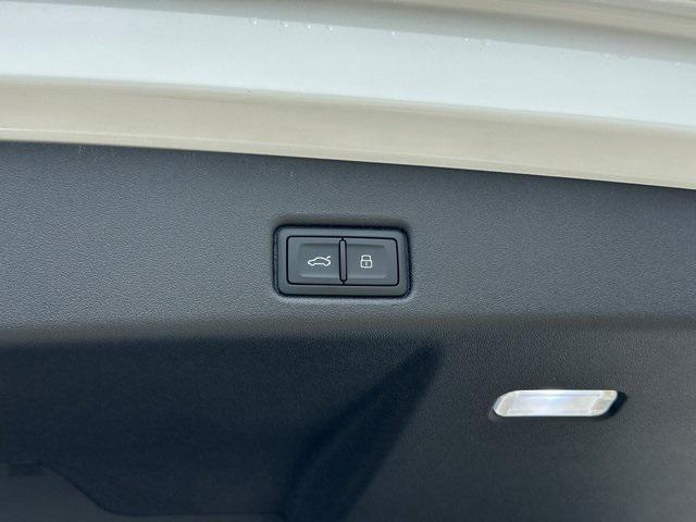 new 2025 Audi Q5 car, priced at $59,558