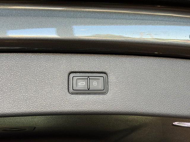 new 2026 Audi SQ7 car, priced at $109,655