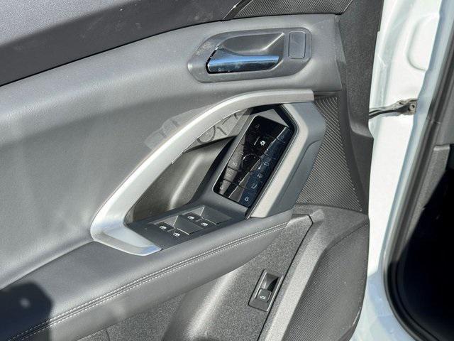 new 2025 Audi Q5 car, priced at $54,212