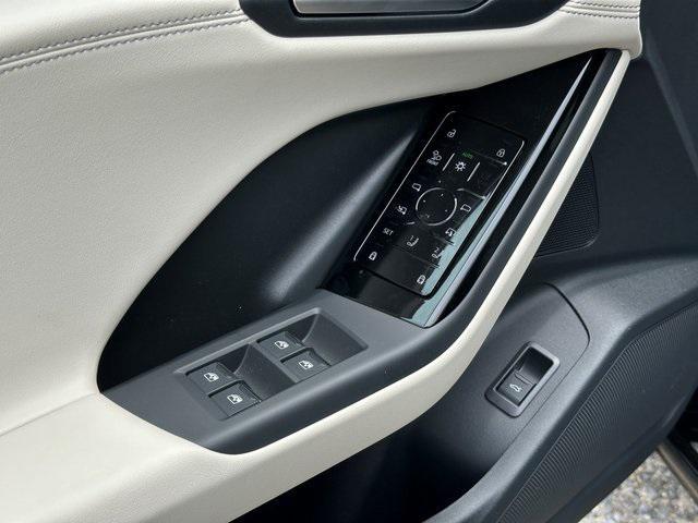 new 2025 Audi Q6 e-tron car, priced at $70,250