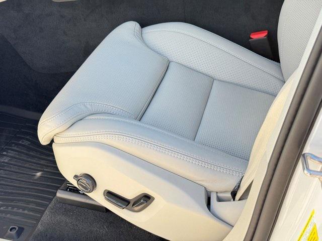 new 2026 Volvo XC90 car, priced at $75,155