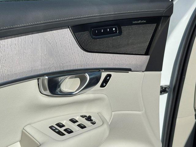 new 2026 Volvo XC90 car, priced at $75,155