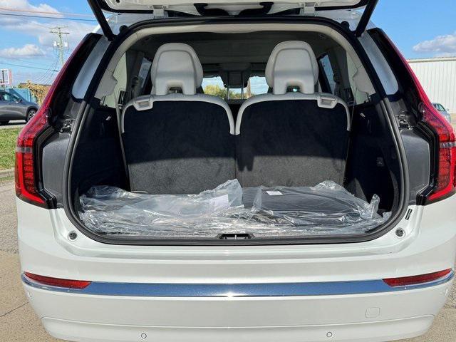 new 2026 Volvo XC90 car, priced at $75,155