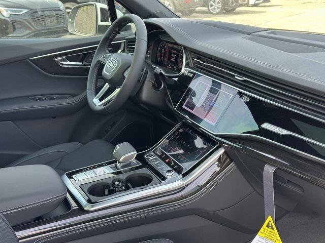 new 2025 Audi Q7 car, priced at $80,880