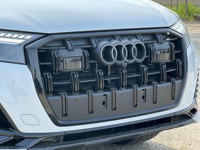 new 2025 Audi Q7 car, priced at $80,880