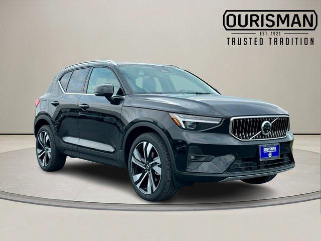 new 2025 Volvo XC40 car, priced at $49,790