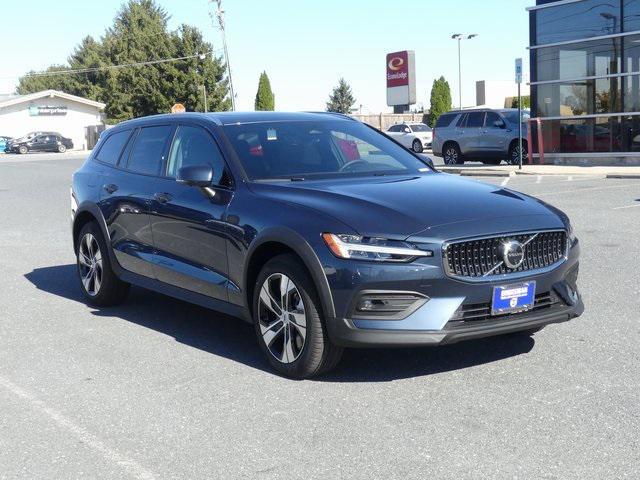 new 2025 Volvo V60 Cross Country car, priced at $53,510