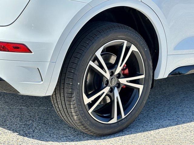 new 2025 Audi Q5 car, priced at $55,330