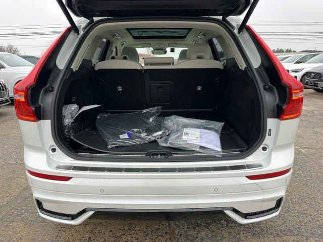 new 2025 Volvo XC60 Plug-In Hybrid car, priced at $65,435