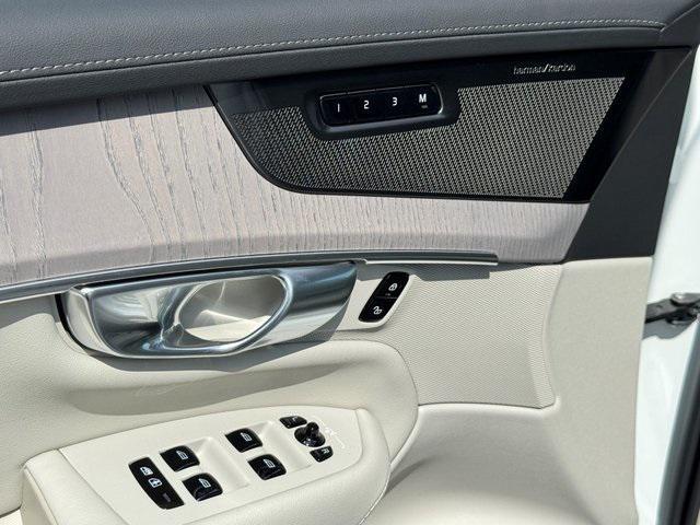 new 2026 Volvo XC90 Plug-In Hybrid car, priced at $86,770