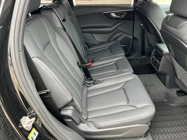new 2026 Audi Q7 car, priced at $78,295