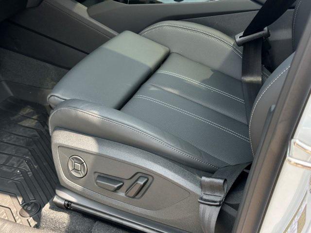 new 2025 Audi Q6 e-tron car, priced at $67,498