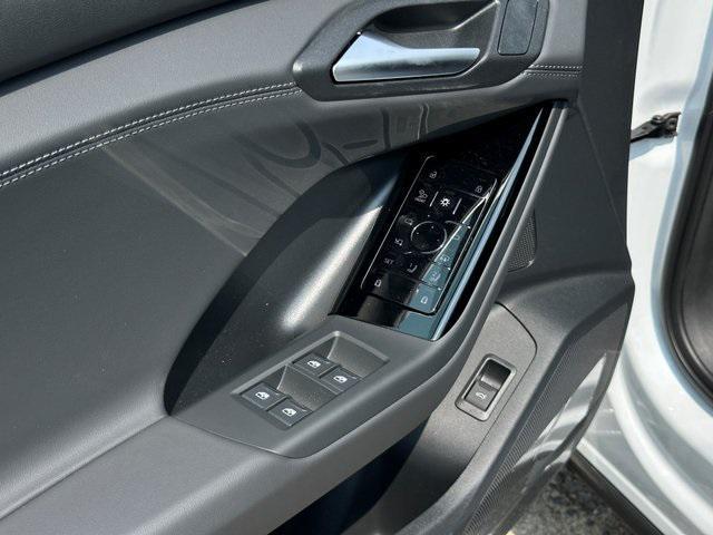 new 2025 Audi Q6 e-tron car, priced at $67,498