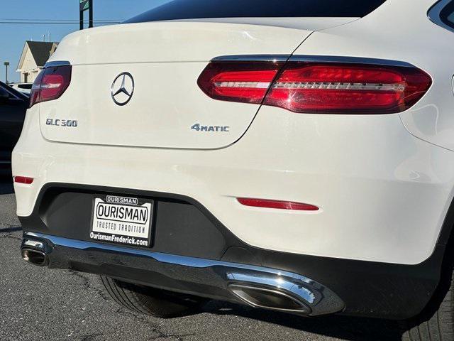 used 2019 Mercedes-Benz GLC 300 car, priced at $28,776