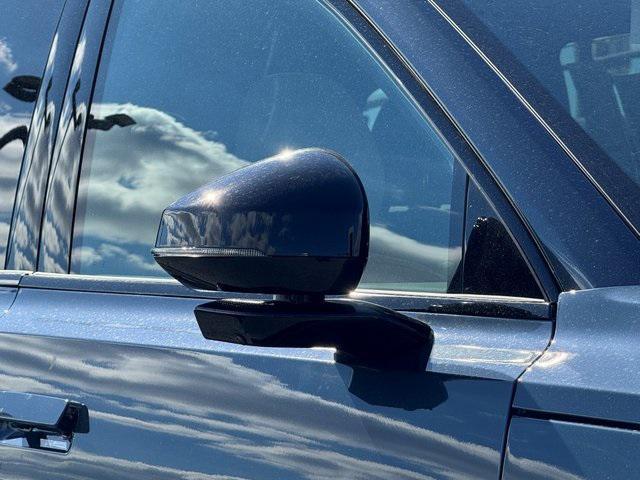 new 2025 Volvo EX90 car, priced at $82,940