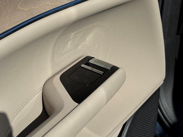 new 2025 Volvo EX90 car, priced at $82,940