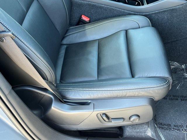 used 2023 Volvo XC40 car, priced at $36,361