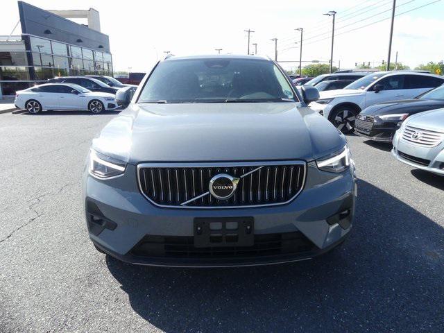 used 2023 Volvo XC40 car, priced at $38,318