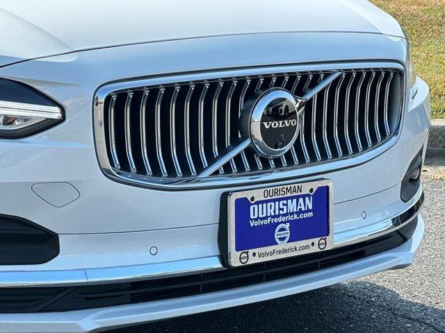 new 2025 Volvo S90 car, priced at $57,397