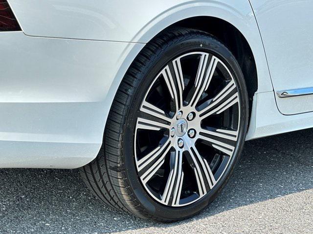 new 2025 Volvo S90 car, priced at $57,397