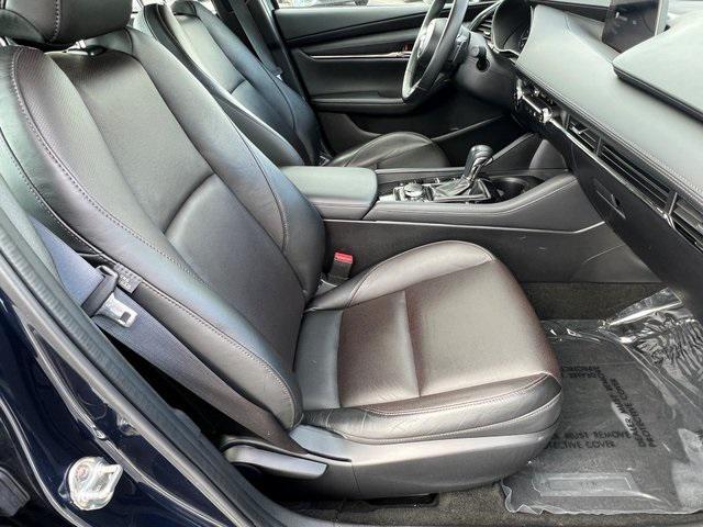 used 2022 Mazda Mazda3 car, priced at $21,817
