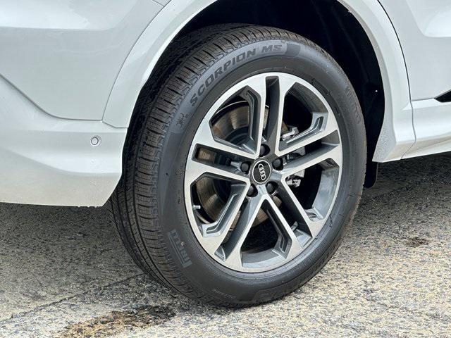 new 2025 Audi Q5 car, priced at $57,595