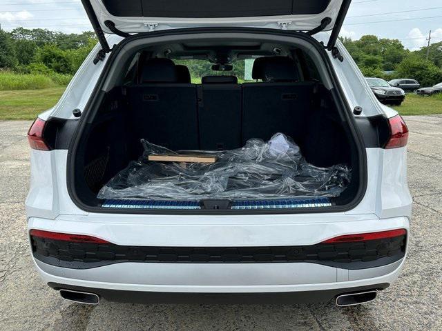new 2025 Audi Q5 car, priced at $57,595