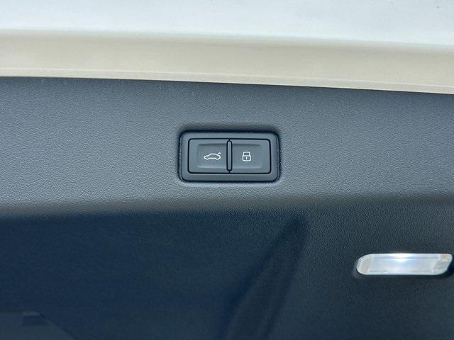 new 2025 Audi Q5 car, priced at $57,595