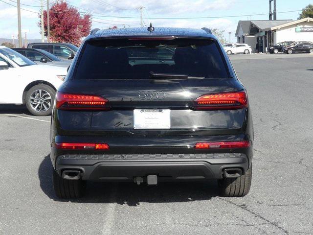 new 2025 Audi Q7 car, priced at $73,975